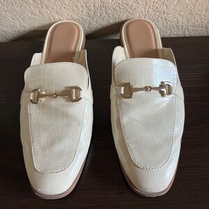Old Navy open back Loafers
